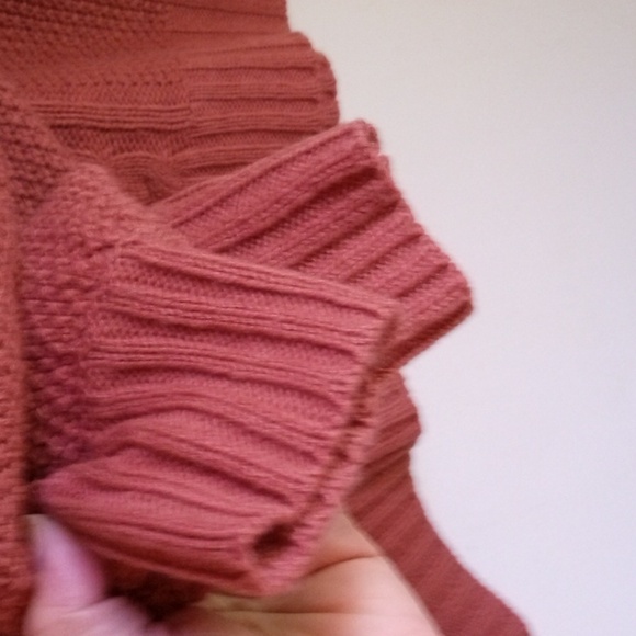 Charlotte Russe cowl neck cable knit sweater size medium - Picture 5 of 9